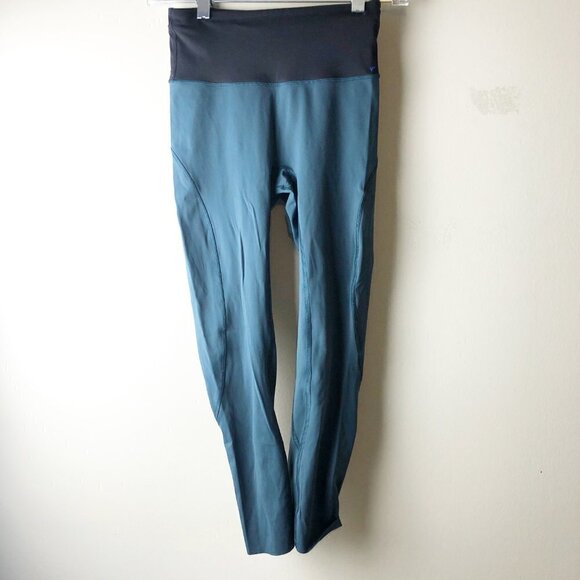 Lululemon ‘Run the Day’ 7/8 nulux tights - Picture 3 of 6